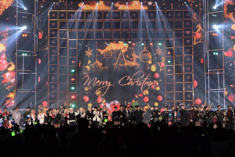 【予約可】2023 SBS歌謡大典 スペシャル観覧ツアーチケット+レッドカーペット  2023 SBS Gayo Daejeon Ticket + Red Carpet Package (1/8)