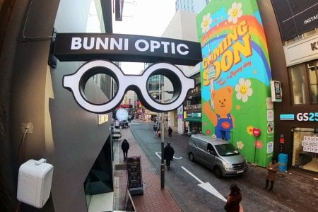 バニスタジオズ(BUNNI STUDIOS)メガネ 明洞本店(LENS TOWN 明洞店)