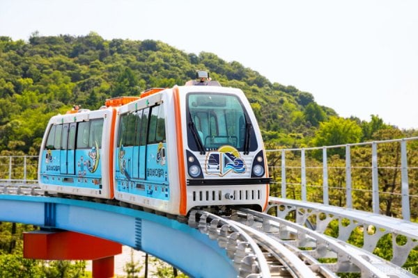 月尾海列車