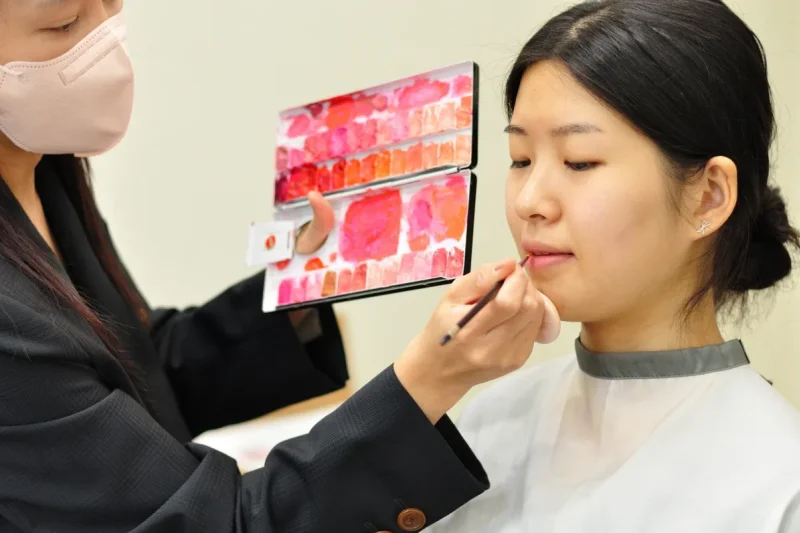 カラディ(CARADI)ソウル ヘアサロン - 江南 ヘッドスパ（スクラブトリートメント）、韓流スタイリング（ヘア＆メイクアップ）、パーソナルカラー (21/70)