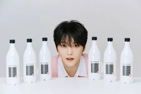プレミアム キム・ジェジュン マッコリ 限定版セット – 韓国伝統酒体験 ★ キム・ジェジュン フォトカード付き