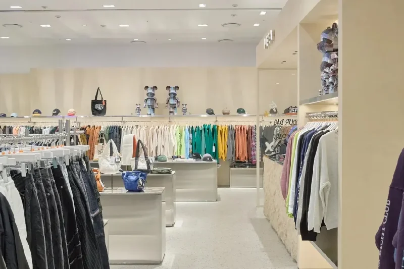 現代プレミアムアウトレット 松島店 ★ 外国人専用クーポン (1/9)